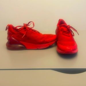 LITTLE KIDS' NIKE AIR MAX 270 CASUAL SHOES size 2.5 youth. Used condition